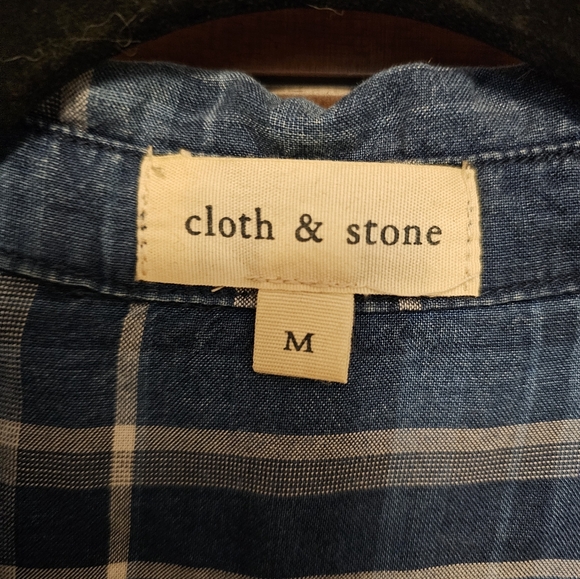 Cloth & Stone Top - Picture 3 of 3